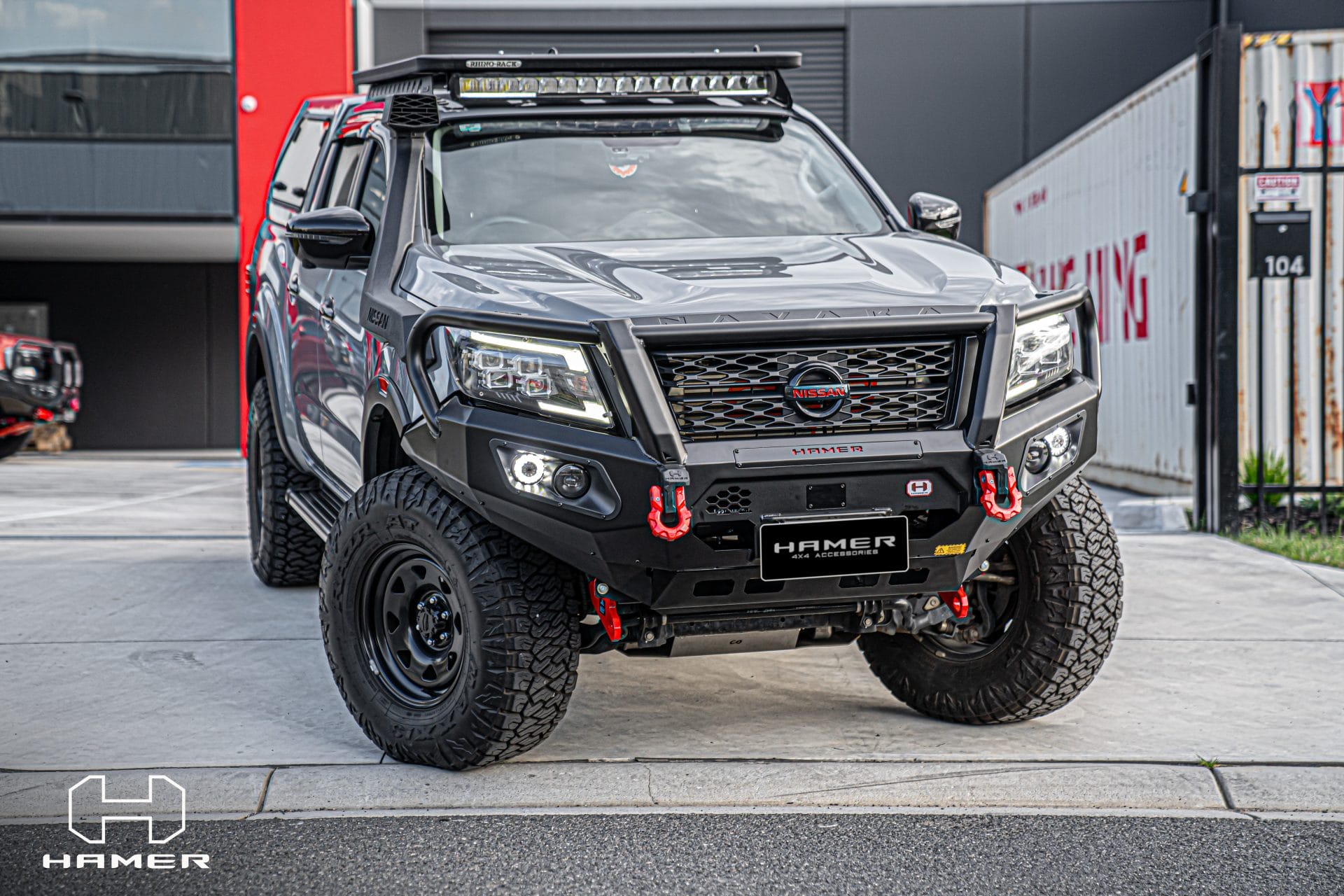 HAMER King series Plus bull bar for Nissan Navara (2021 – Present) - Image 2