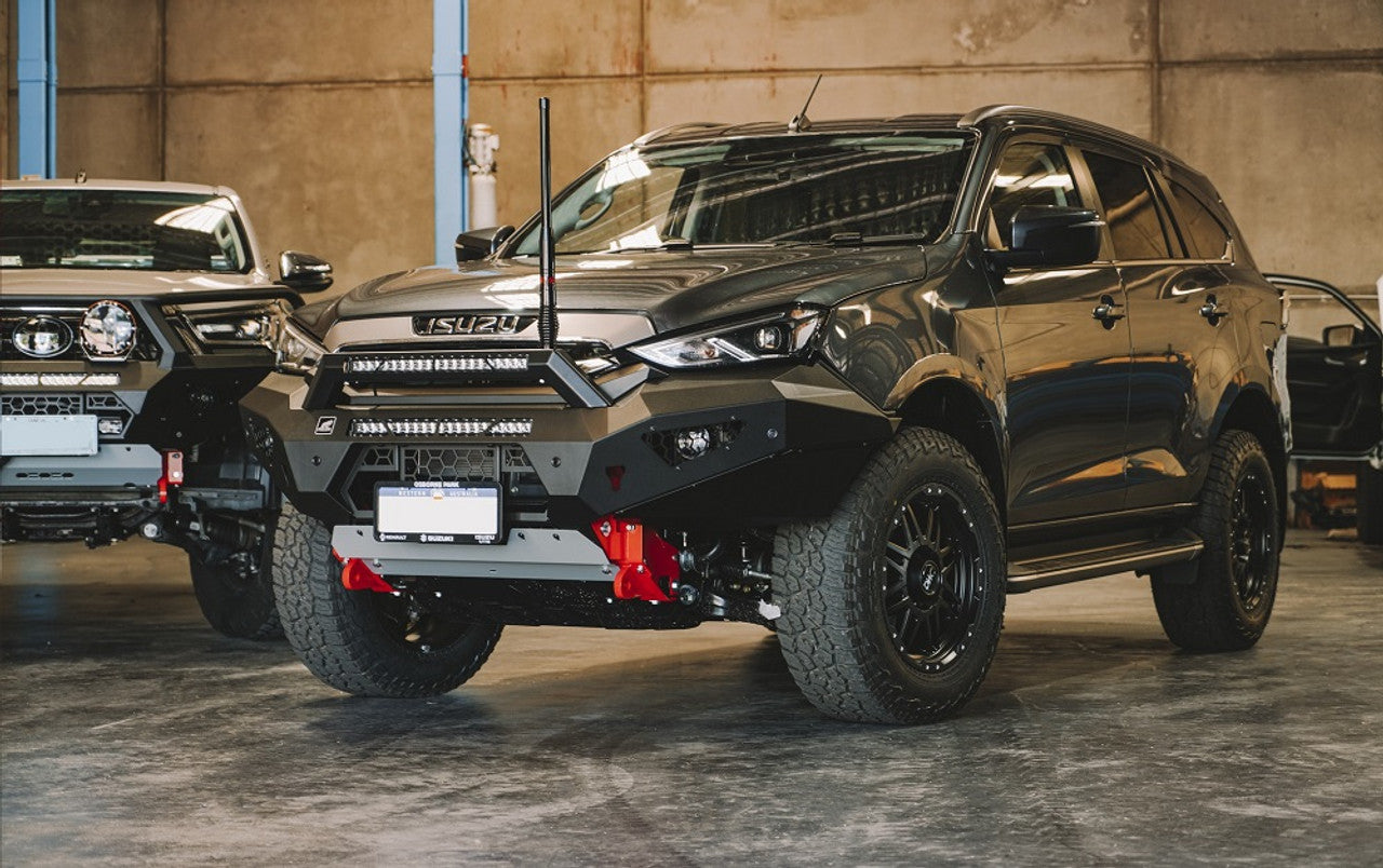 Predator Bull bar, Isuzu MUX 2021-2024 (SUPPLIED & FITTED IN STORE ONLY)