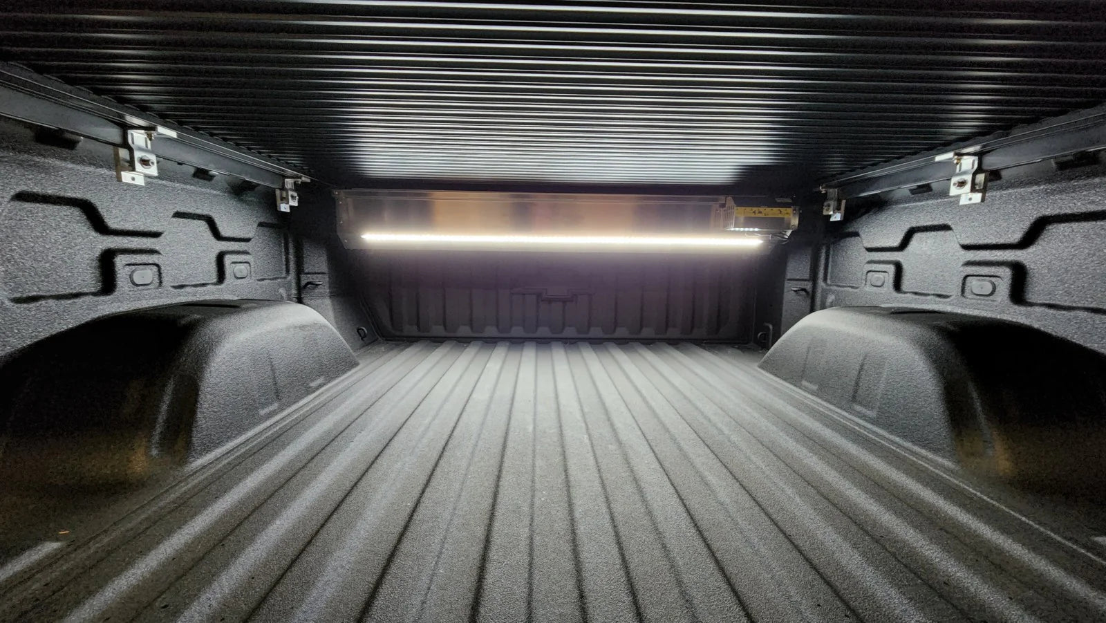 Chev Silverado 1500 2010-2023 5FT ELECTRIC ROLLER SHUTTER COVER tonneau hard lid (SUPPLIED & FITTED IN STORE ONLY) - Image 2